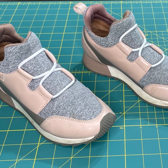 Velez (Colombian leather brand) - Women's sneakers size 5 - Picture 2 of 5